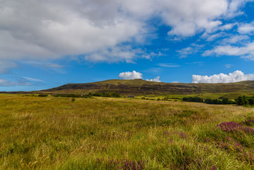 Fototapeta premium Scenic view of the wild nature of the Isle of Skye in Scotland.