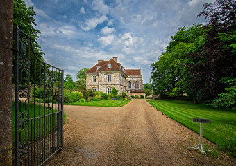 Winchester mansion
