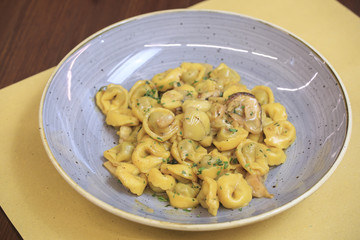 tortelini, tortellini, food, white, meal, italian