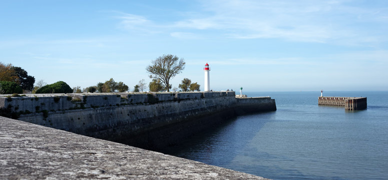 Fortification du port de l'île de Ré