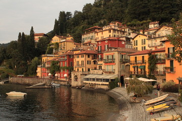 Blick auf das romantische Varenna am Comer See