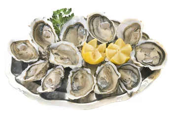 Zelfklevend Fotobehang oesters op zilveren dienblad © cynoclub