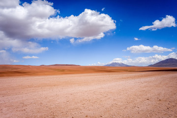 Fototapeta na wymiar Siloli desert in sud Lipez reserva, Bolivia
