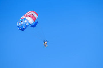 People are parachuting in the sky 2