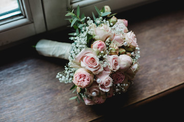 wedding flowers bride bouquet rings