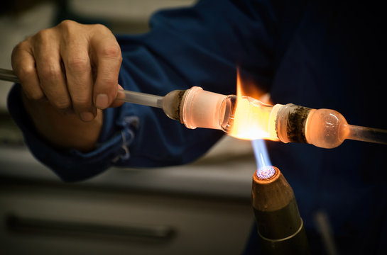 Glass melting during production of chemistry glassware