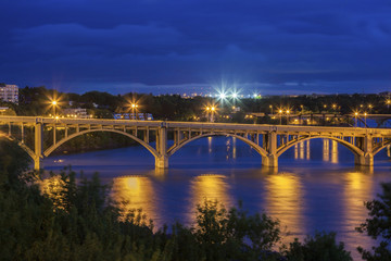 Fototapeta na wymiar South Saskatchewan River in Saskatoon