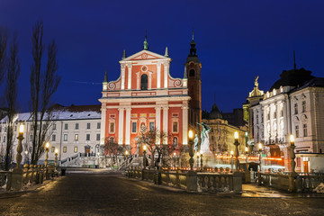Fototapeta na wymiar Franciscan Church, Preseren Square and The Triple Bridge