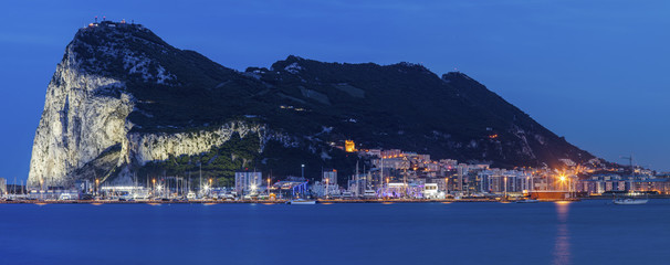 Panorama of Gibraltar seen from La Linea de la Concepcion - obrazy, fototapety, plakaty