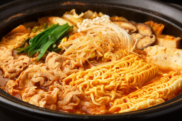 ラーメン入りキムチ鍋