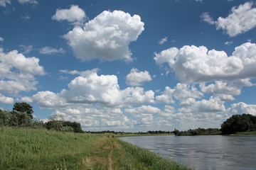 elbsommer mit treidlerweg.2