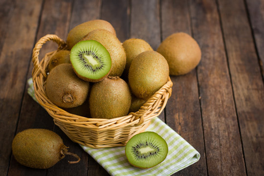 Fresh kiwi fruit in the basket
