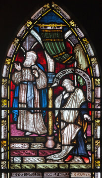 LONDON, GREAT BRITAIN - SEPTEMBER 19, 2017: The Parable The Prayers Of Pharisees And Tax Collectors In The Temple On The Stained Glass In St Mary Abbot's Church On Kensington High Street.