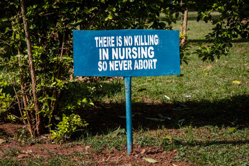 Obraz premium There is no killing in nursing so never abort