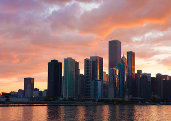 Obraz na płótnie Canvas Chicago Illinois USA - View of downtown with skyline and modern buildings.