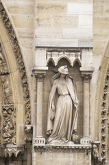 Statue de la Cathédrale Notre-Dame de Paris