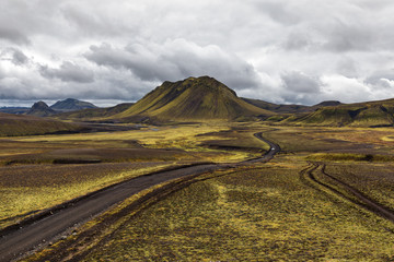 F208, a road through the highlands of Iceland - 180928470