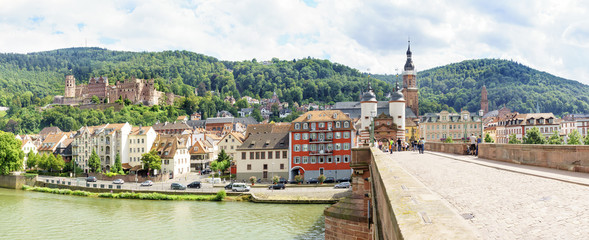 Heidelberg und sein Altstadtpanorama © heiwa