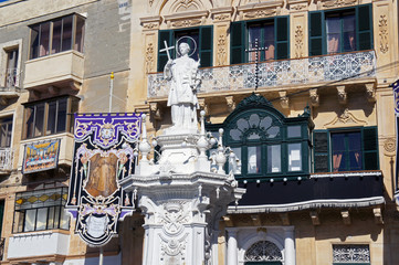 Statue os Saint Laurent on main square in Birgu (Vittoriosa) - Three Cities, Malta