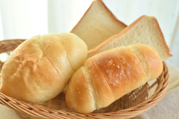 塩パンと食パン