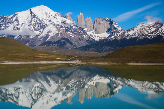 Perfect reflection of Torres del Paine / perfekte Spiegelung in Torres del Paine © Stefan