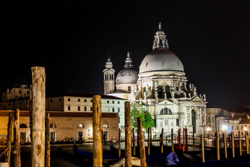 piazza san marco in venice by night