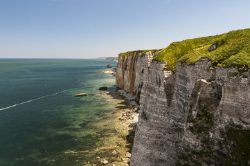 Etretat ist ein französischer Ort in der Normandie. Er ist bekannt für seine außergewöhnlichen...