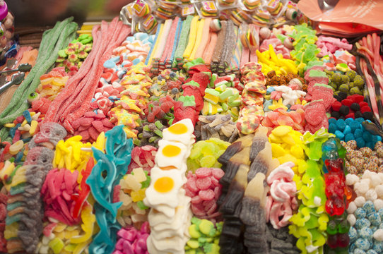 S&uuml;&szlig;igkeiten auf dem Markt in Barcelona