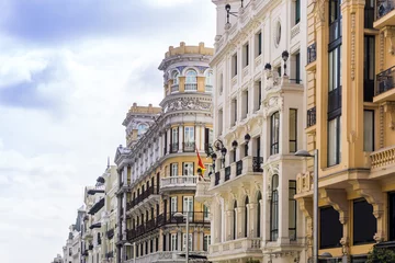 Fensteraufkleber Traditional antique city building in Madrid © ilolab