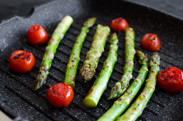 Grilled green asparagus