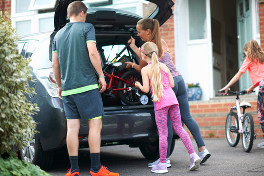 Family packing car for holiday