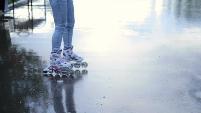 The woman goes on the rollers.