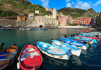 Fototapeta na wymiar Vernazza quay, Cinque Terre