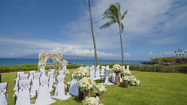 Luxurious Wedding Place On The Ocean Shore On Resort Montage Kapalua,maui,hawaii