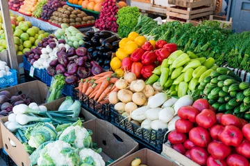 Foto op Plexiglas Fresh and organic vegetables at farmers market © EwaStudio