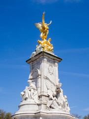 Fototapeta na wymiar Victoria Memorial Statue, London, England