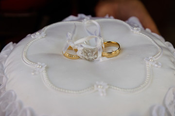 wedding rings