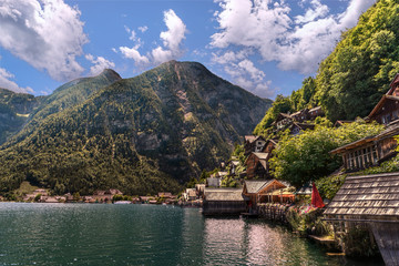 Fototapeta premium city of Hallstatt in Austria on a sunny day