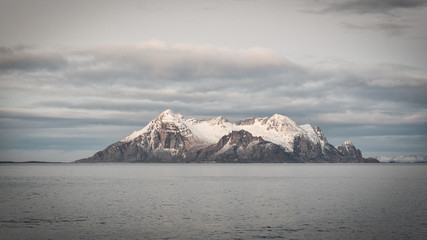 Fototapeta na wymiar sørarnøy norway