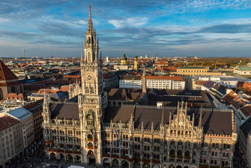Fototapeta premium The town hall in Munich placed on the Marienplatz