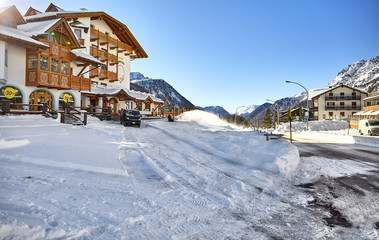 passo san pellegrino inverno
