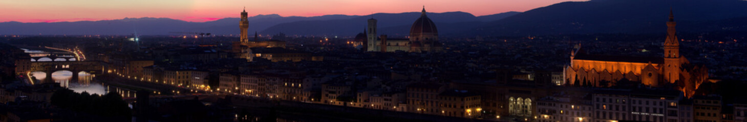 Fototapeta na wymiar Panorama di Firenze al tramonto
