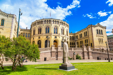 Norwegian Parliament in Oslo - obrazy, fototapety, plakaty