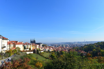 Fototapeta na wymiar Blick vom Petřín/Laurenziberg auf Prag