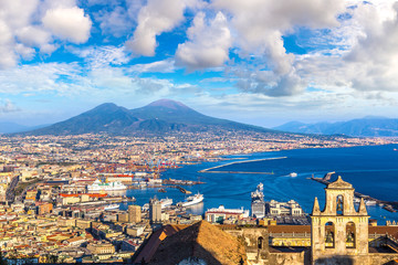 Napels en de Vesuvius in Italië