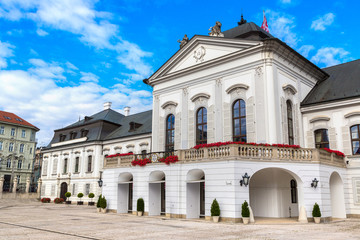Fototapeta na wymiar Grassalkovichov palace in Bratislava