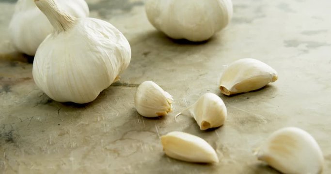 Close-up of garlic 