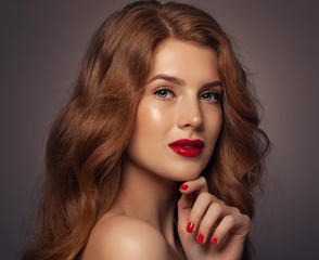 Fototapeta premium Pretty Woman with Red Curly Hair, Beauty Fashion Portrait