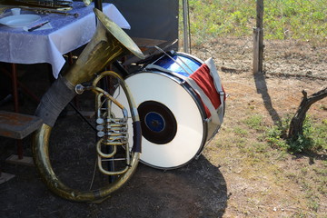Fototapeta premium French horn and drum