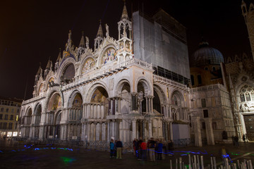 Fototapeta na wymiar VENICE (VENEZIA) ITALY, OCTOBER 17, 2017 - View of the Basilica of San Marco in San Marco Square by night, in Venice, Italy